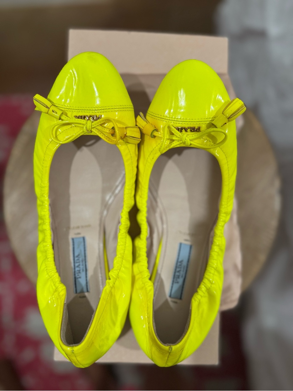Authentic PRADA Neon Yellow Patent Leather Bow Tassel Scrunch Ballet Flats - Picture 7 of 9